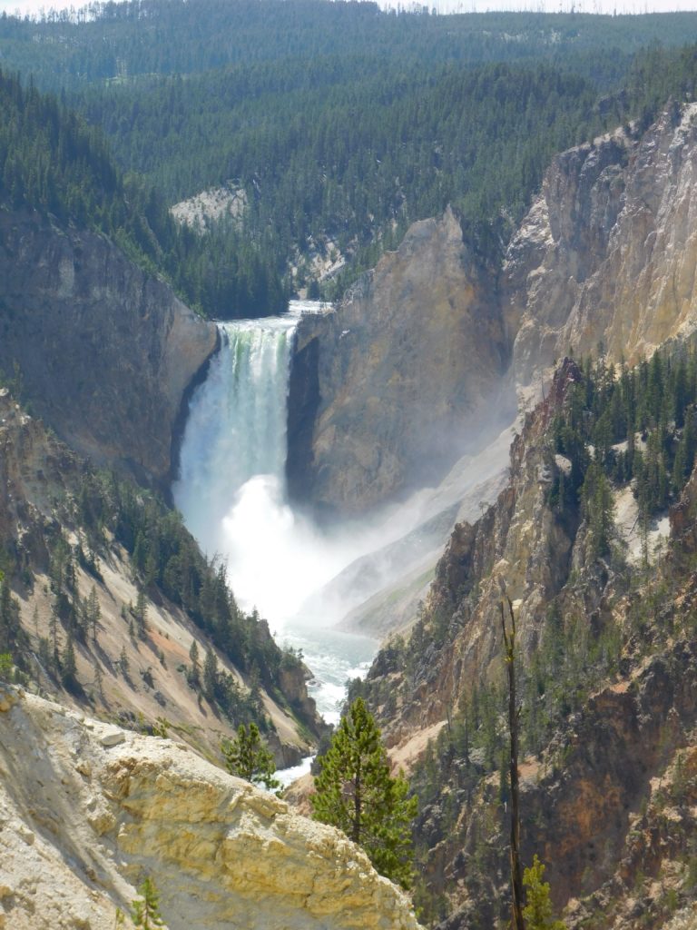 Waterfall_Yellowstone
